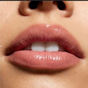 Kylie ROSE BLOOM Supple Kiss Glaze Nude Lipstick